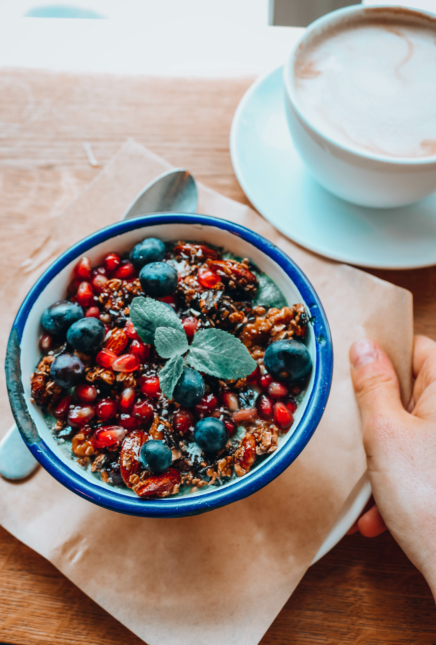 Alleine auf Reisen essen gehen | Tipps für Alleinreisende